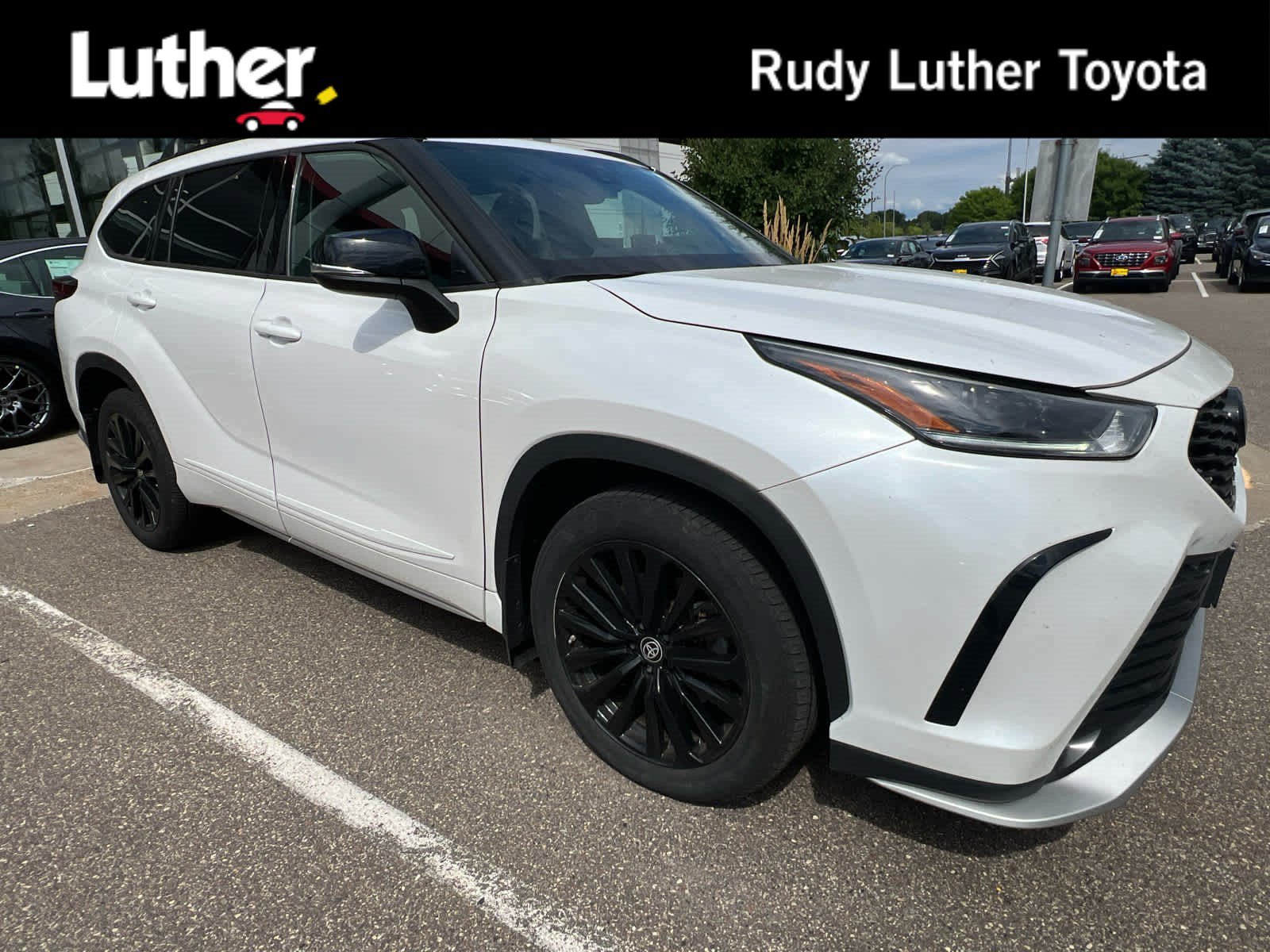 Used 2024 Toyota Highlander XSE