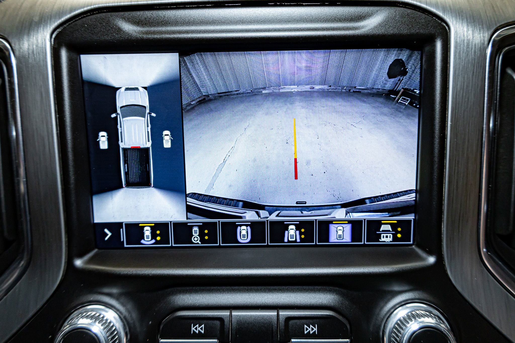 Used 2023 GMC Sierra 2500 Denali w/ Denali Ultimate Package image 22