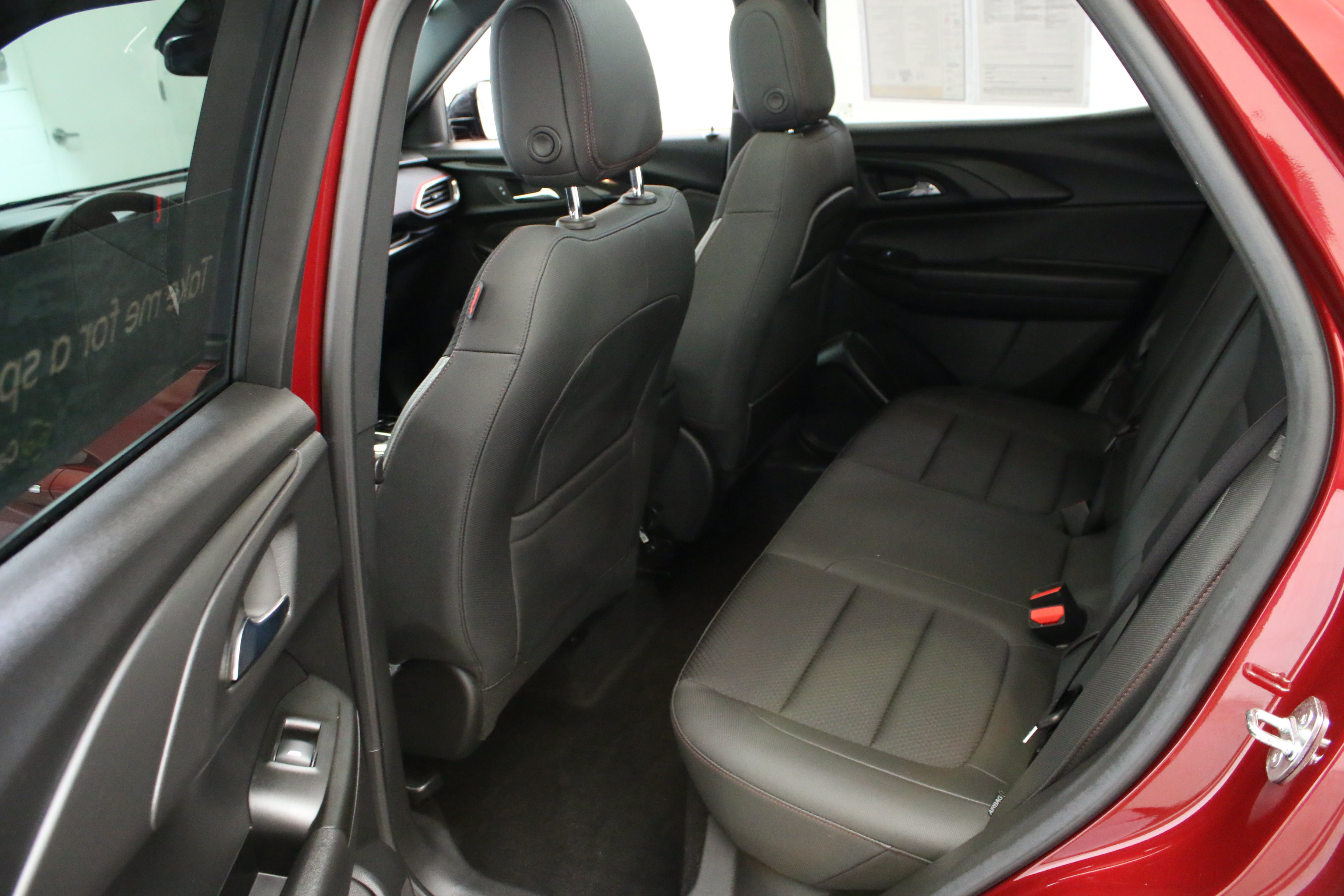 Certified 2023 Chevrolet TrailBlazer RS w/ Sun and Liftgate Package FWD image 27