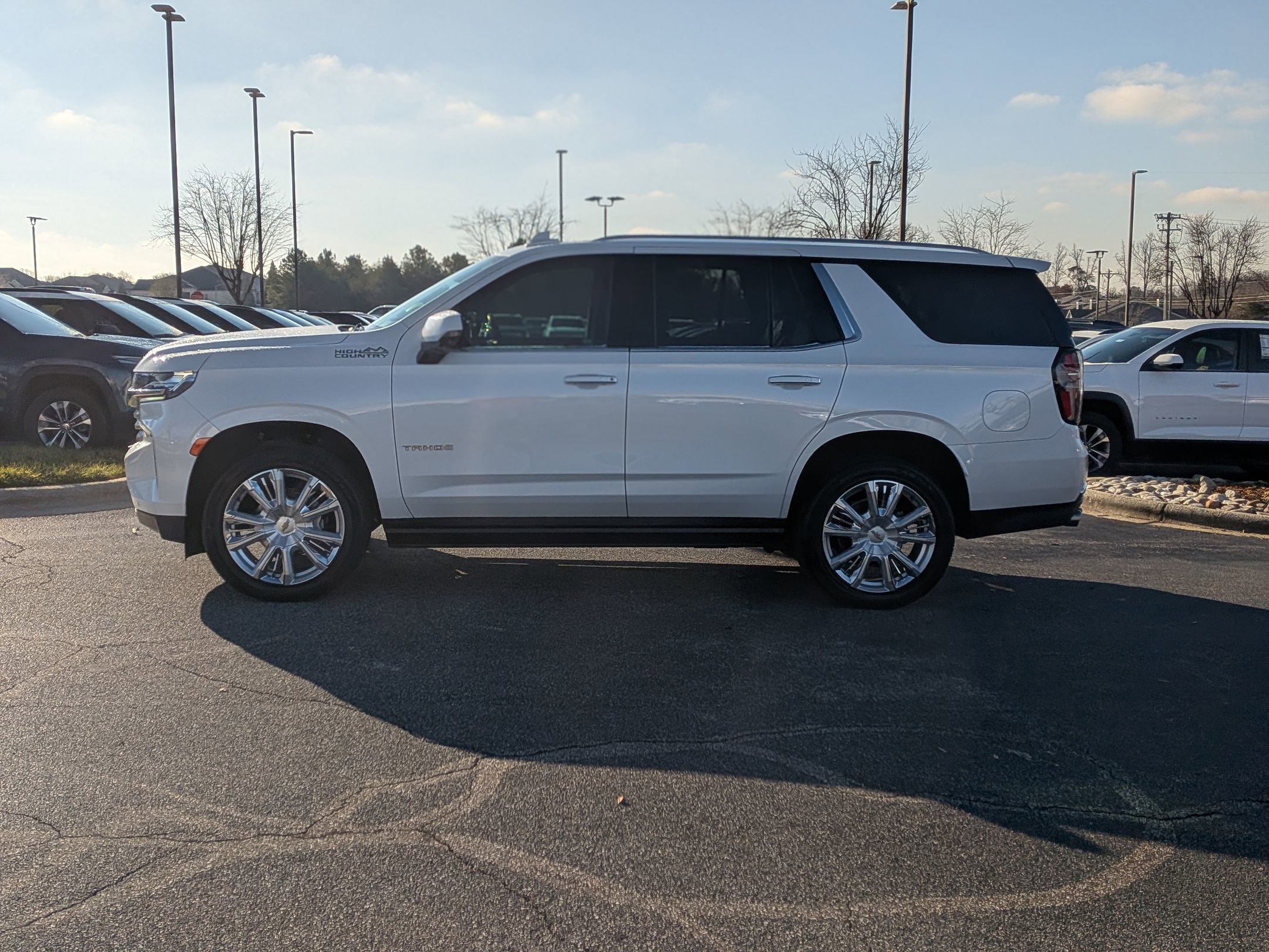Used 2021 Chevrolet Tahoe High Country w/ Premium Package image 6