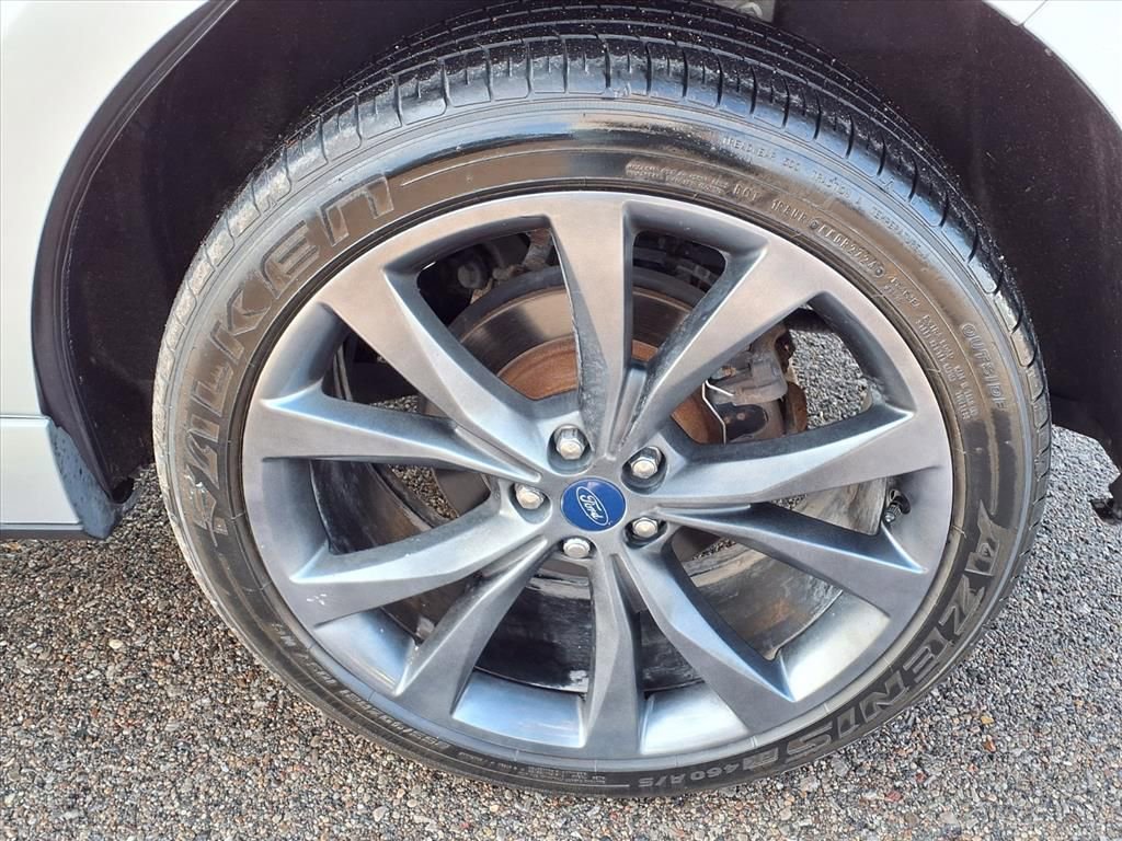 Used 2018 Ford Edge Sport w/ Equipment Group 401A image 9