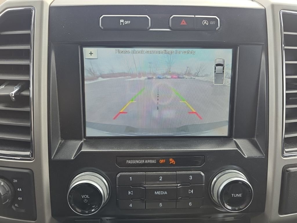 Used 2017 Ford F150 Lariat image 33