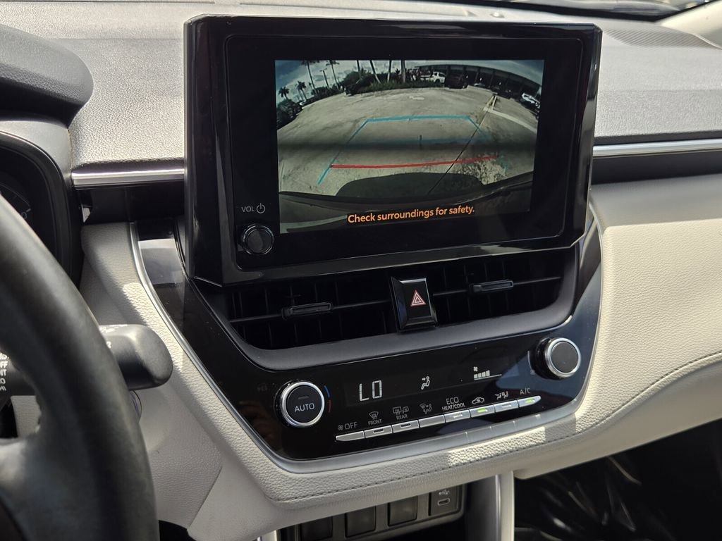 Used 2023 Toyota Corolla Cross LE FWD image 22