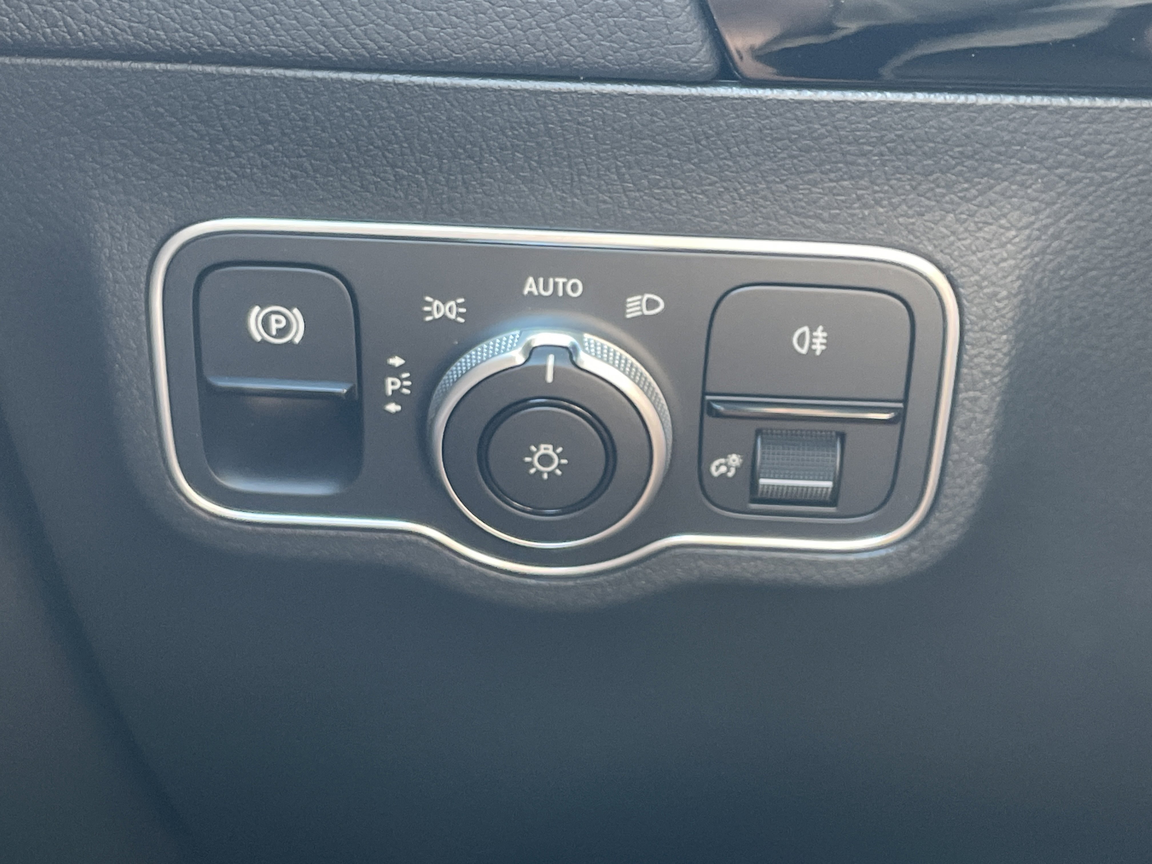 New 2026 Mercedes-Benz GLA 35 AMG 4MATIC image 21