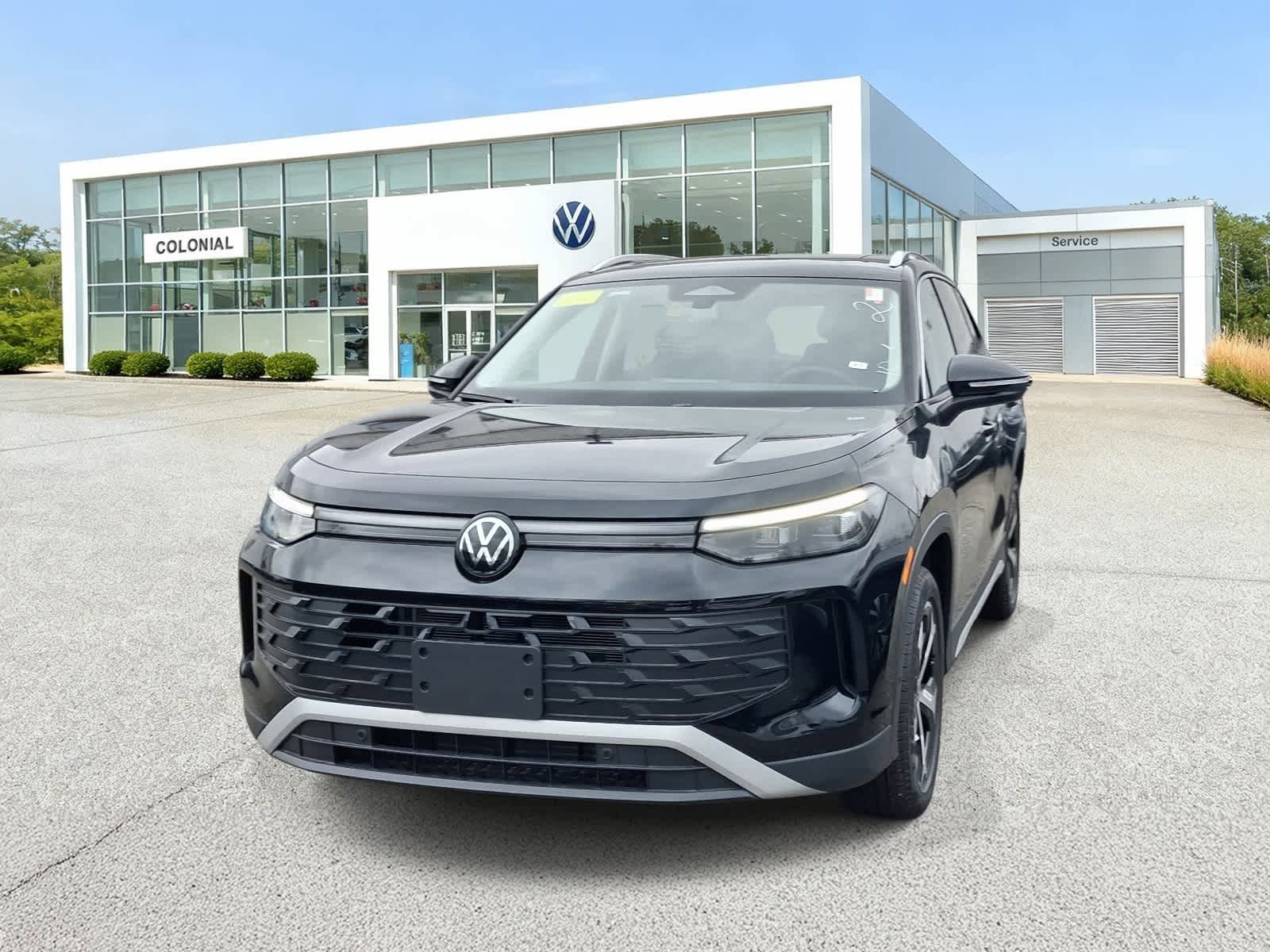 New 2026 Volkswagen Tiguan SE AWD/4WD image 2