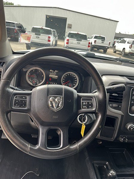 Used 2016 RAM 2500 Tradesman w/ Chrome Appearance Group AWD/4WD image 14