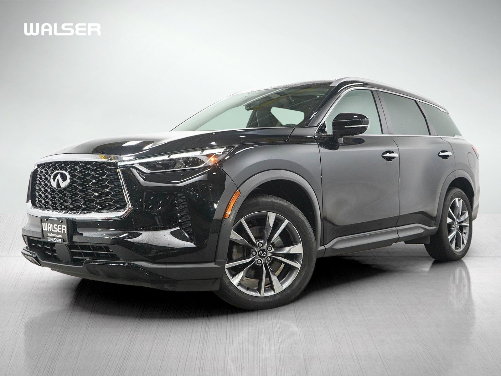 Used 2023 INFINITI QX60 Luxe AWD/4WD image 1