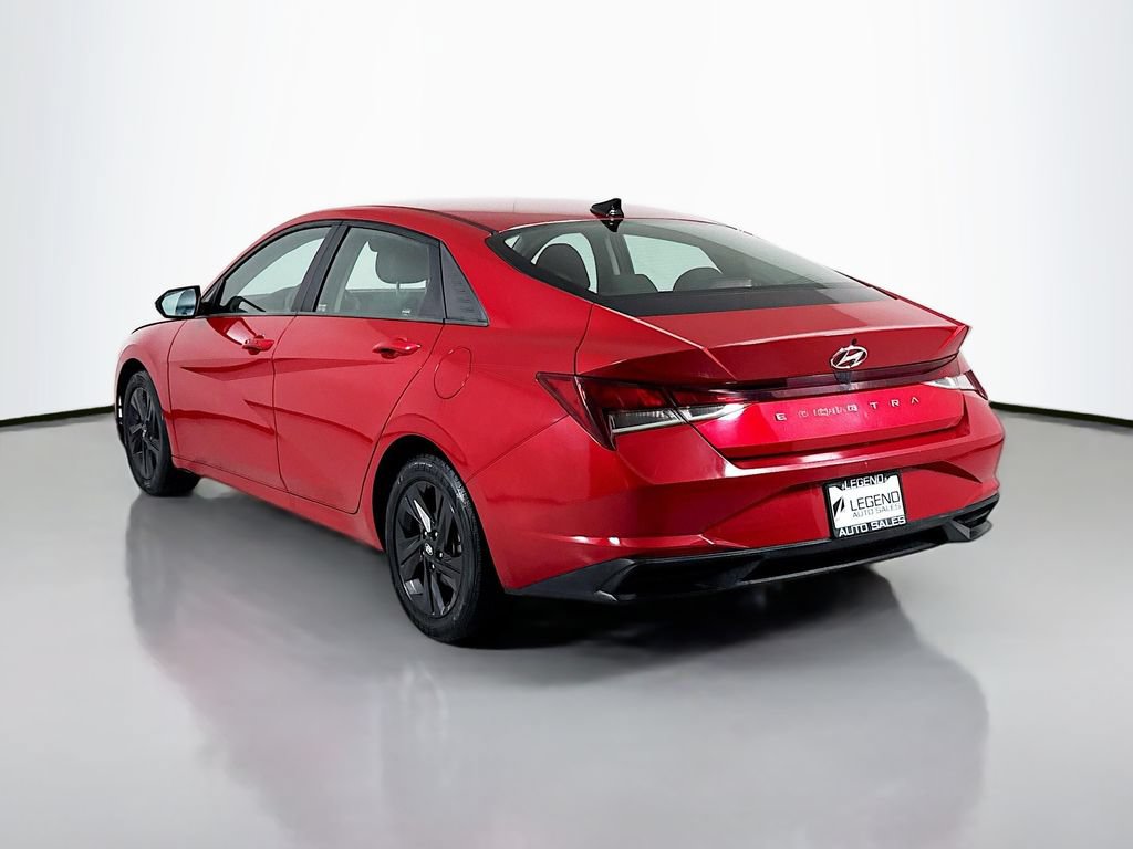 Used 2021 Hyundai Elantra SEL FWD image 7