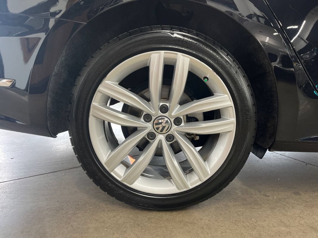 Used 2018 Volkswagen Passat 2.0T SE FWD image 27