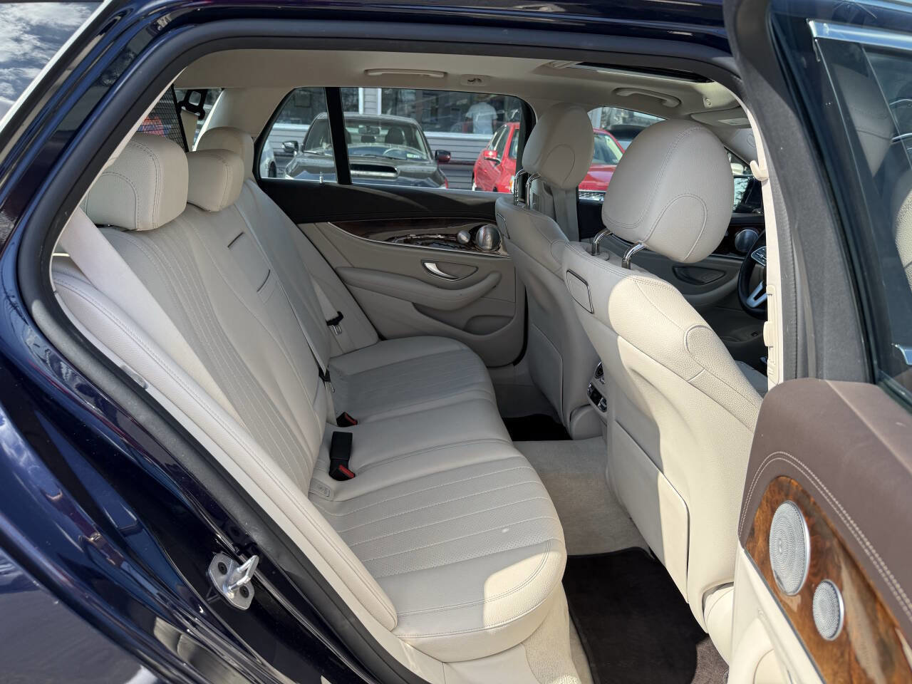 Used 2019 Mercedes-Benz E 450 4MATIC Wagon w/ Premium Package image 18