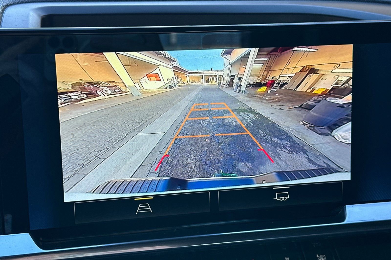 Used 2024 Chevrolet Silverado 2500 LT image 25