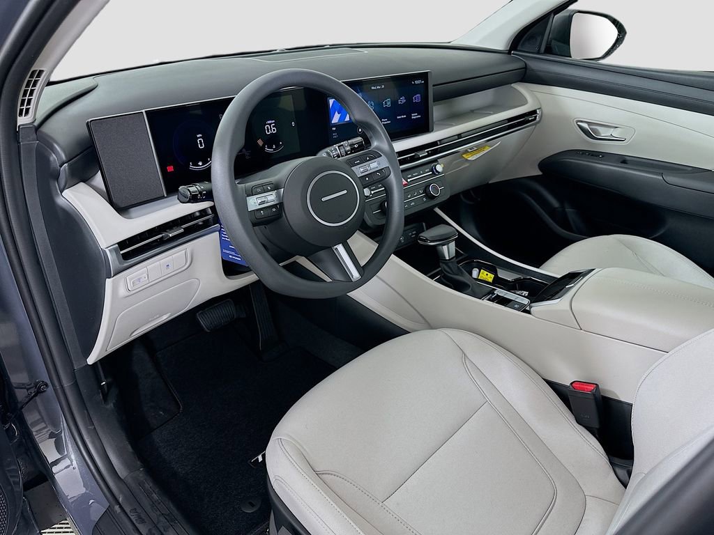 New 2026 Hyundai Tucson SE image 9