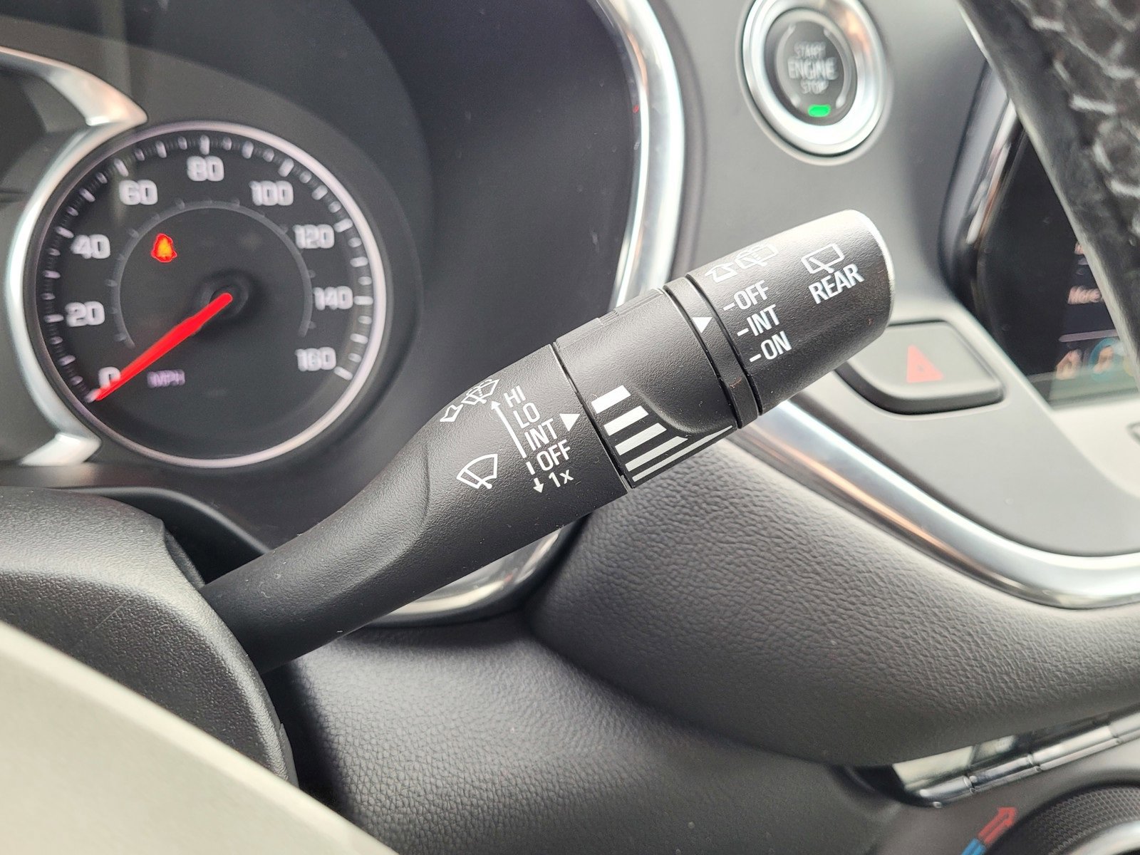 Used 2019 Chevrolet Blazer LT w/ Sun and Wheels Package image 19