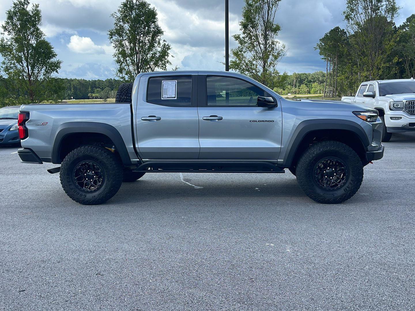 Used 2024 Chevrolet Colorado ZR2 w/ ZR2 Bison Edition AWD/4WD image 10