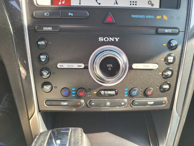 Used 2019 Ford Explorer Limited w/ Class III Trailer Tow Package FWD image 23