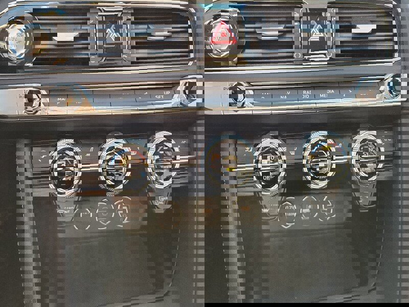 Used 2023 Genesis G70 3.3T image 19