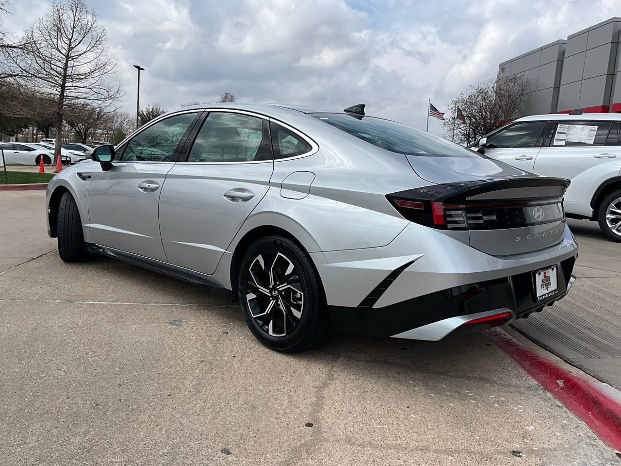 Used 2025 Hyundai Sonata SEL image 8