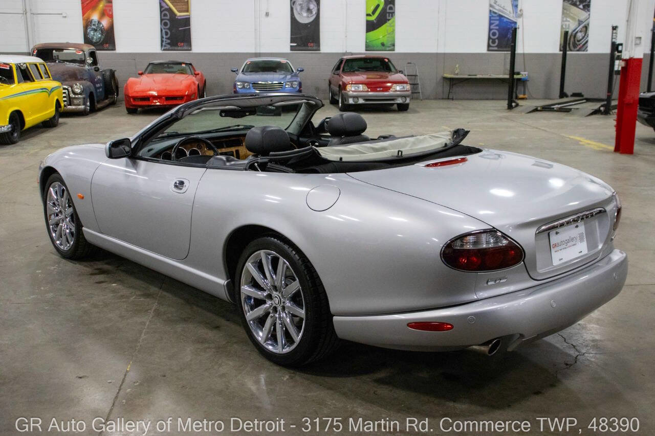 Used 2006 Jaguar XK8 Convertible RWD image 5