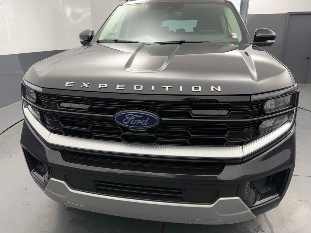 New 2026 Ford Expedition Max Platinum image 8
