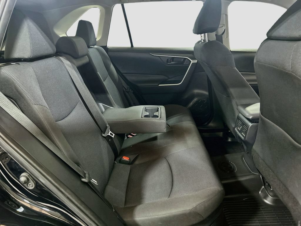 Used 2025 Toyota RAV4 LE AWD/4WD image 24