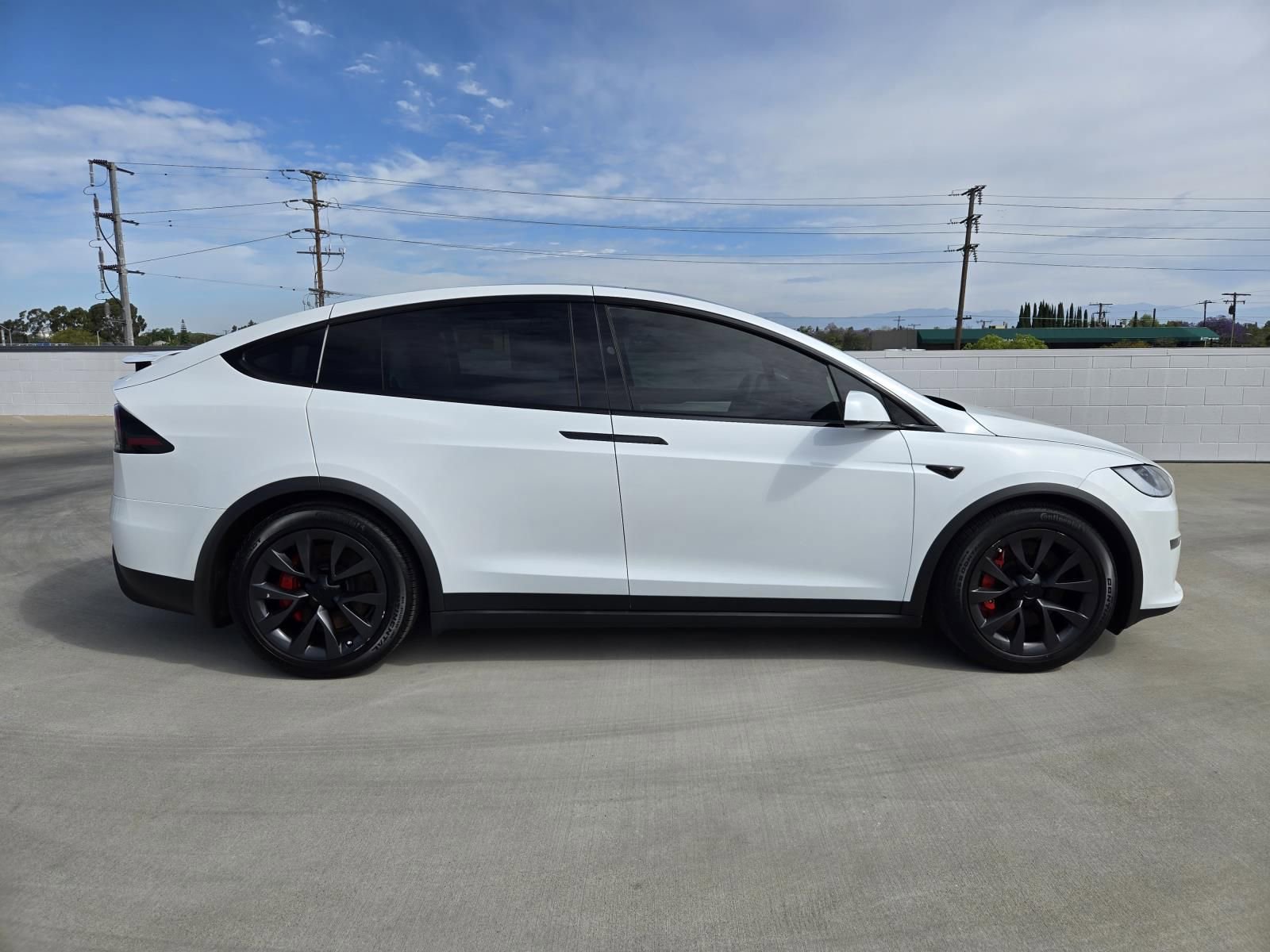 Used 2023 Tesla Model X Plaid AWD/4WD image 2