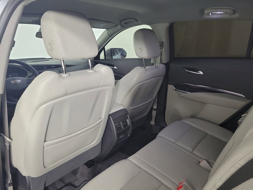 Certified 2023 Cadillac XT4 Luxury image 12