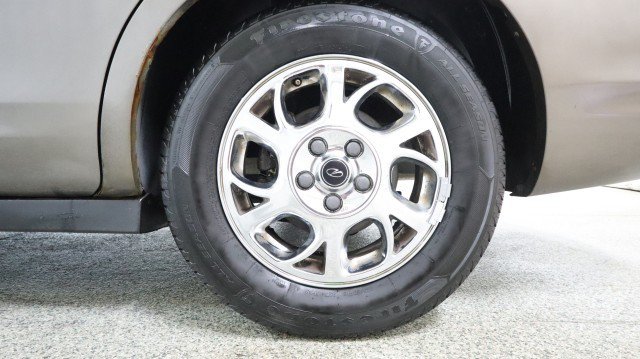 Used 2002 Oldsmobile Intrigue GL w/ Sun & Sound Pkg FWD image 20