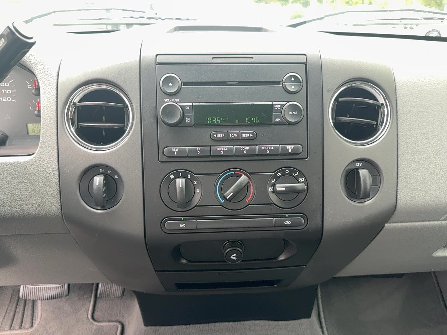 Used 2004 Ford F150 XLT AWD/4WD image 21