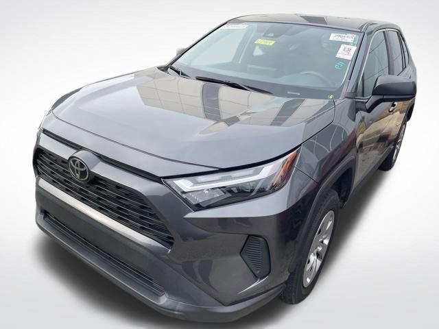 Used 2023 Toyota RAV4 LE image 4