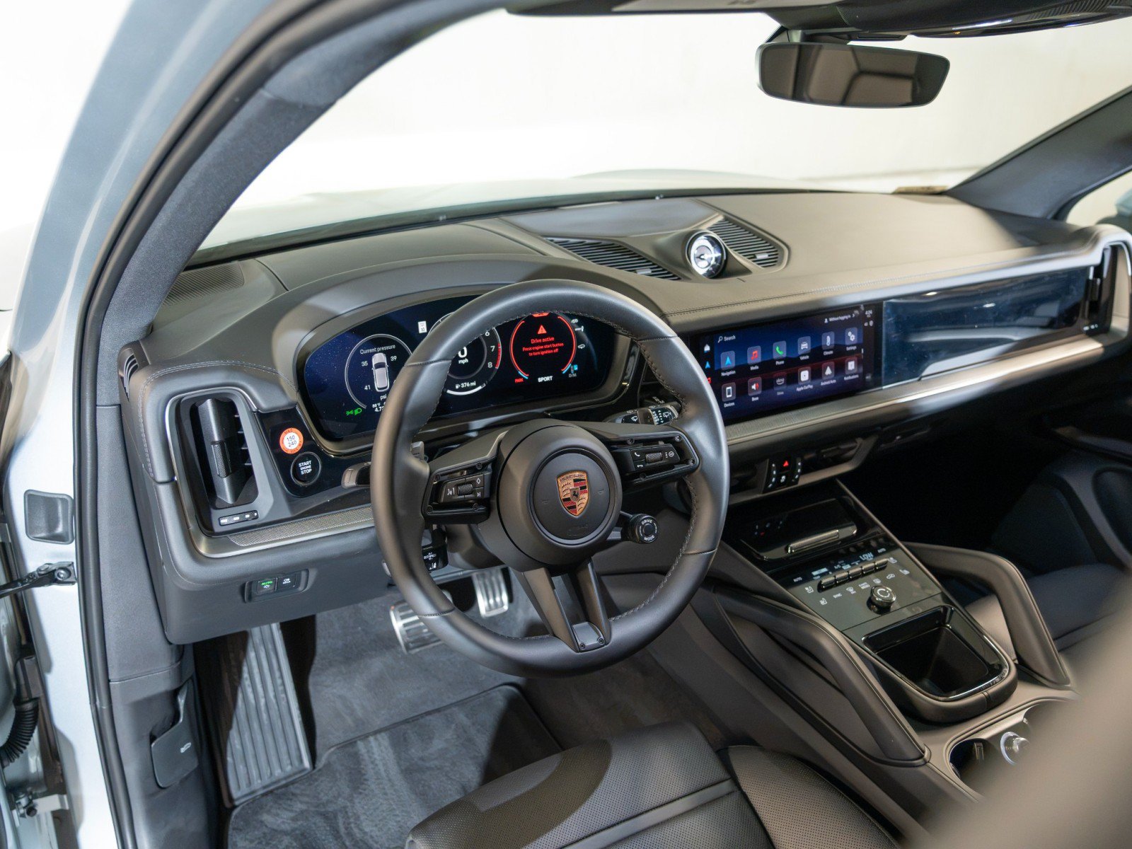 Certified 2026 Porsche Cayenne S AWD/4WD image 4