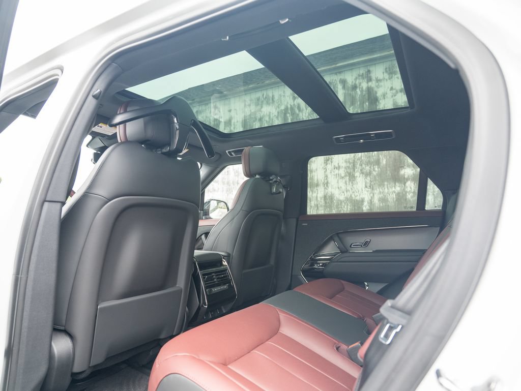 New 2026 Land Rover Range Rover Sport Dynamic SE AWD/4WD image 22