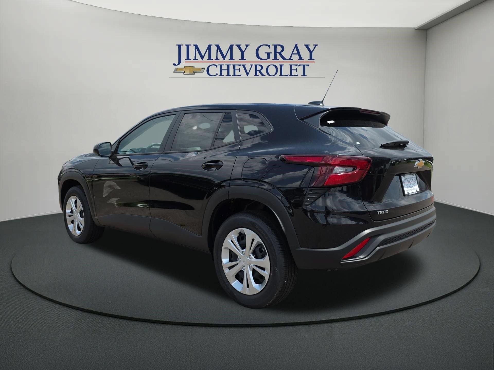 New 2026 Chevrolet Trax LS FWD image 3