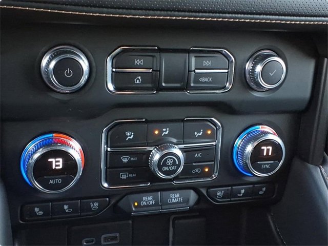 Used 2021 GMC Yukon AT4 w/ Technology Package image 11