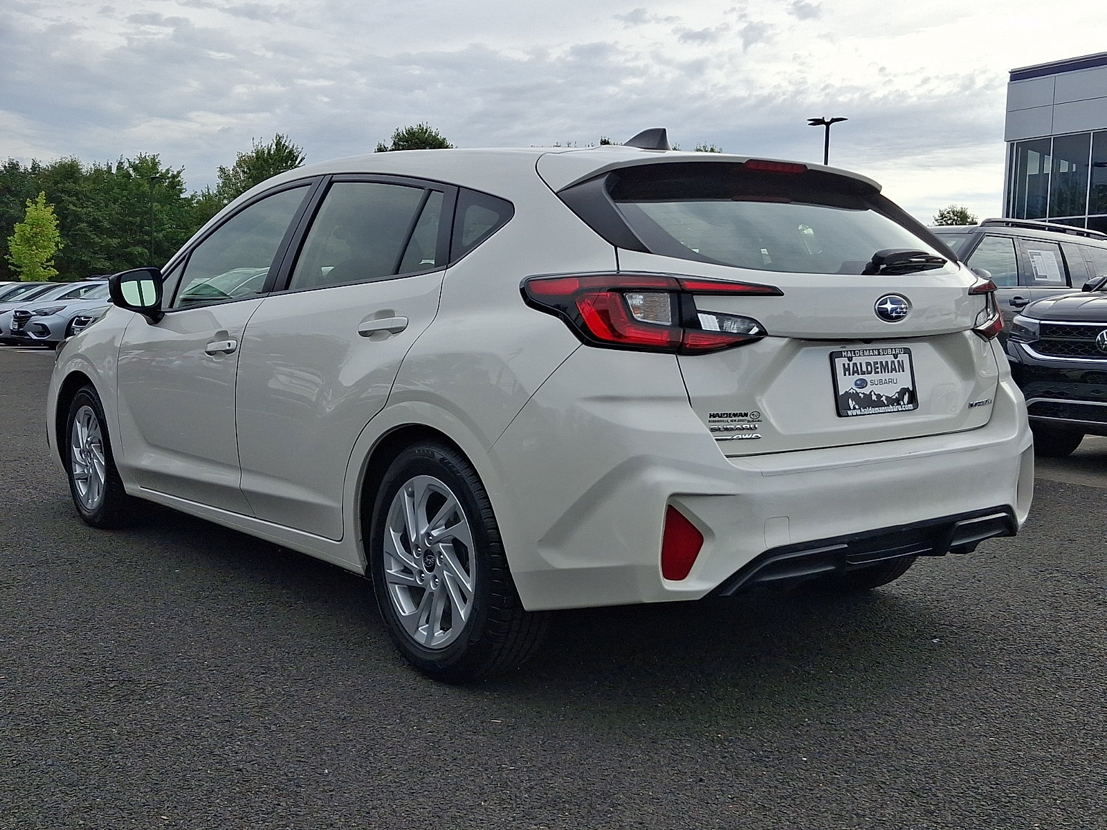Certified 2024 Subaru Impreza 2.0i AWD/4WD image 5