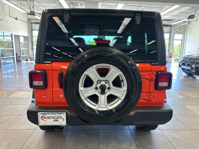 Used 2018 Jeep Wrangler Sport AWD/4WD image 13