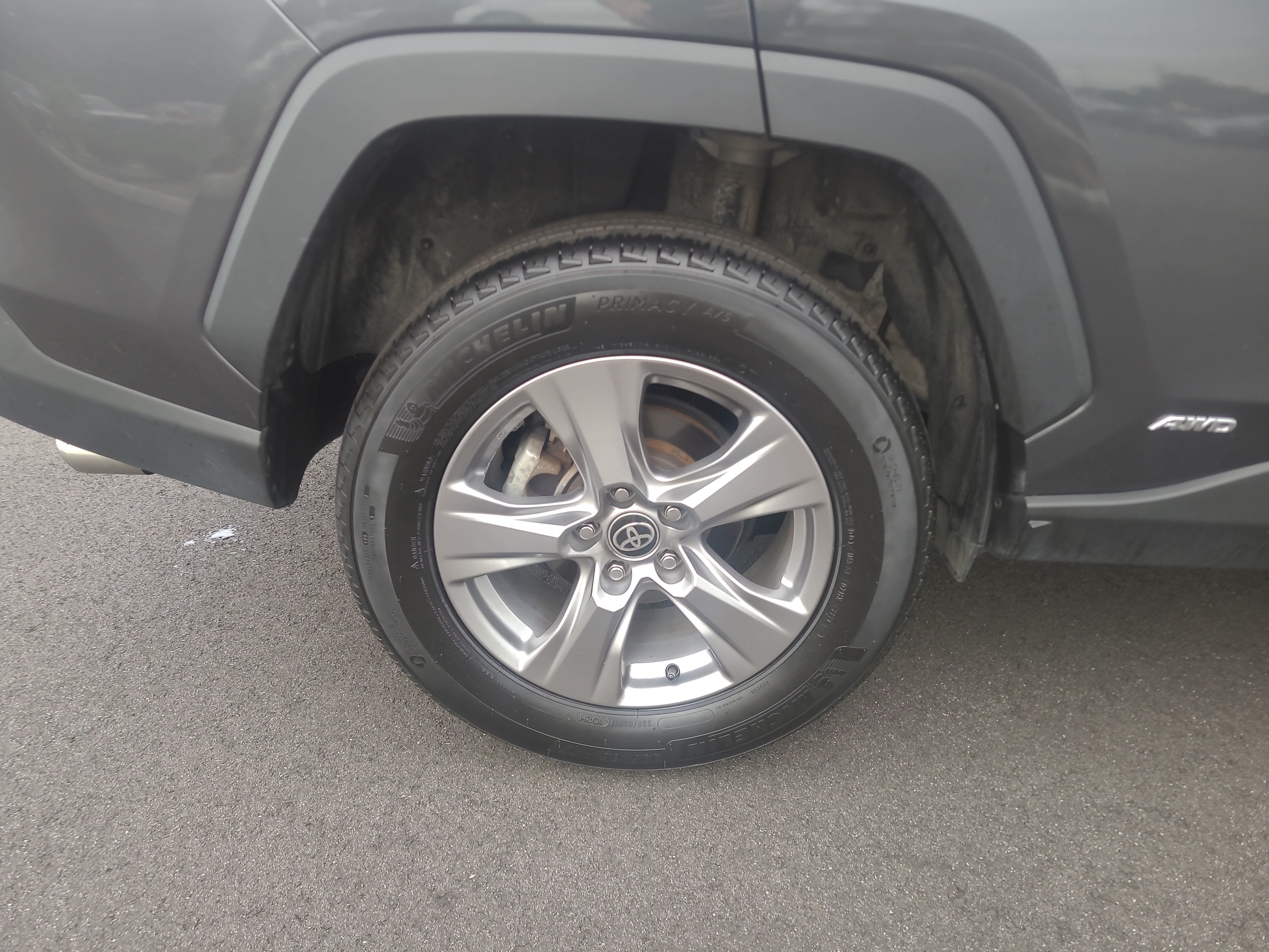 Certified 2025 Toyota RAV4 XLE AWD/4WD image 11