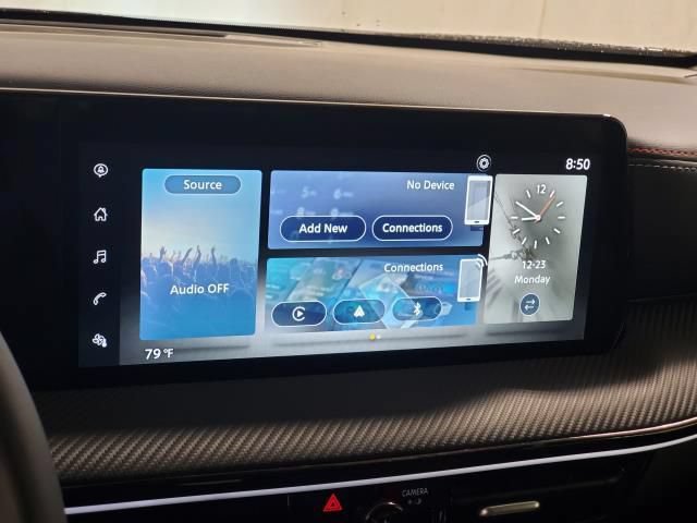Used 2025 Nissan Kicks SR AWD/4WD image 22