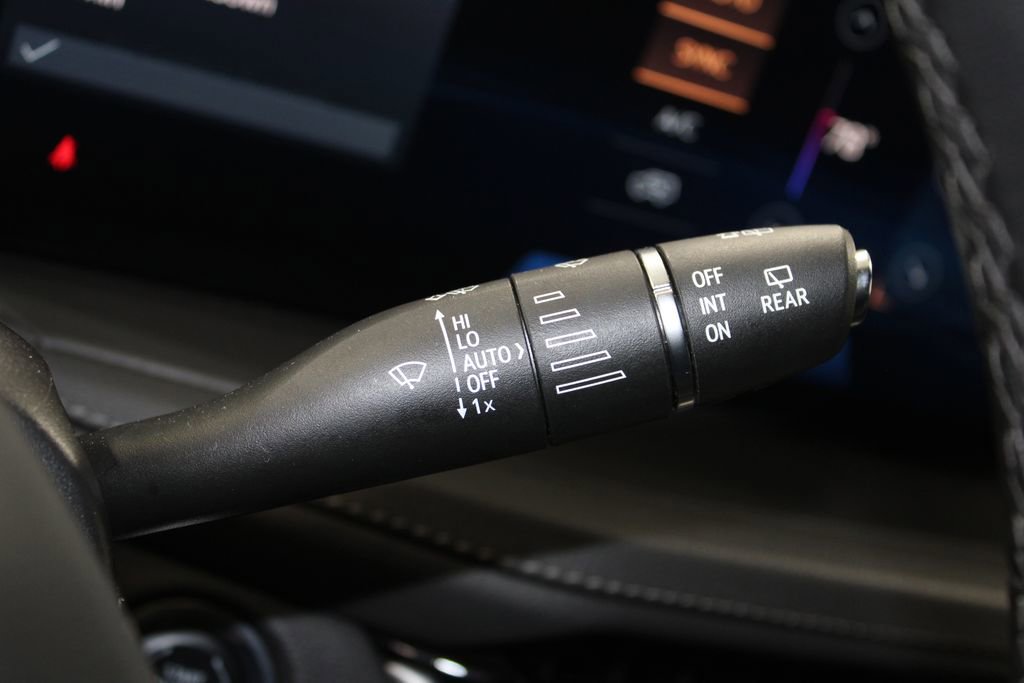 Used 2024 Cadillac XT4 Premium Luxury image 38