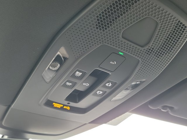 Certified 2025 Porsche Macan Electric image 35