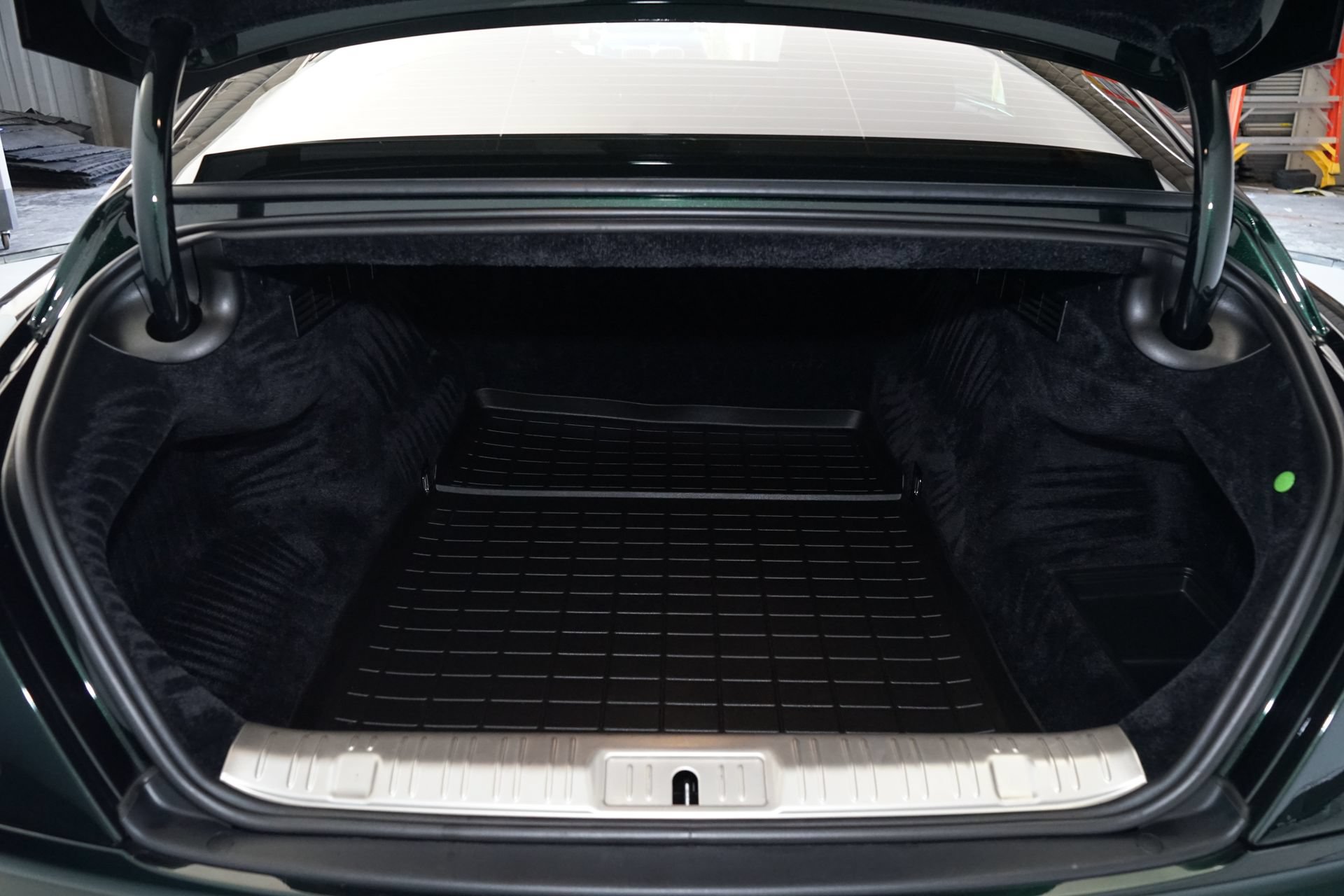 Used 2019 Rolls-Royce Wraith RWD image 30