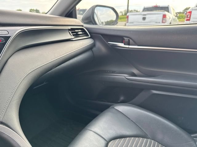 Used 2021 Toyota Camry SE FWD image 29