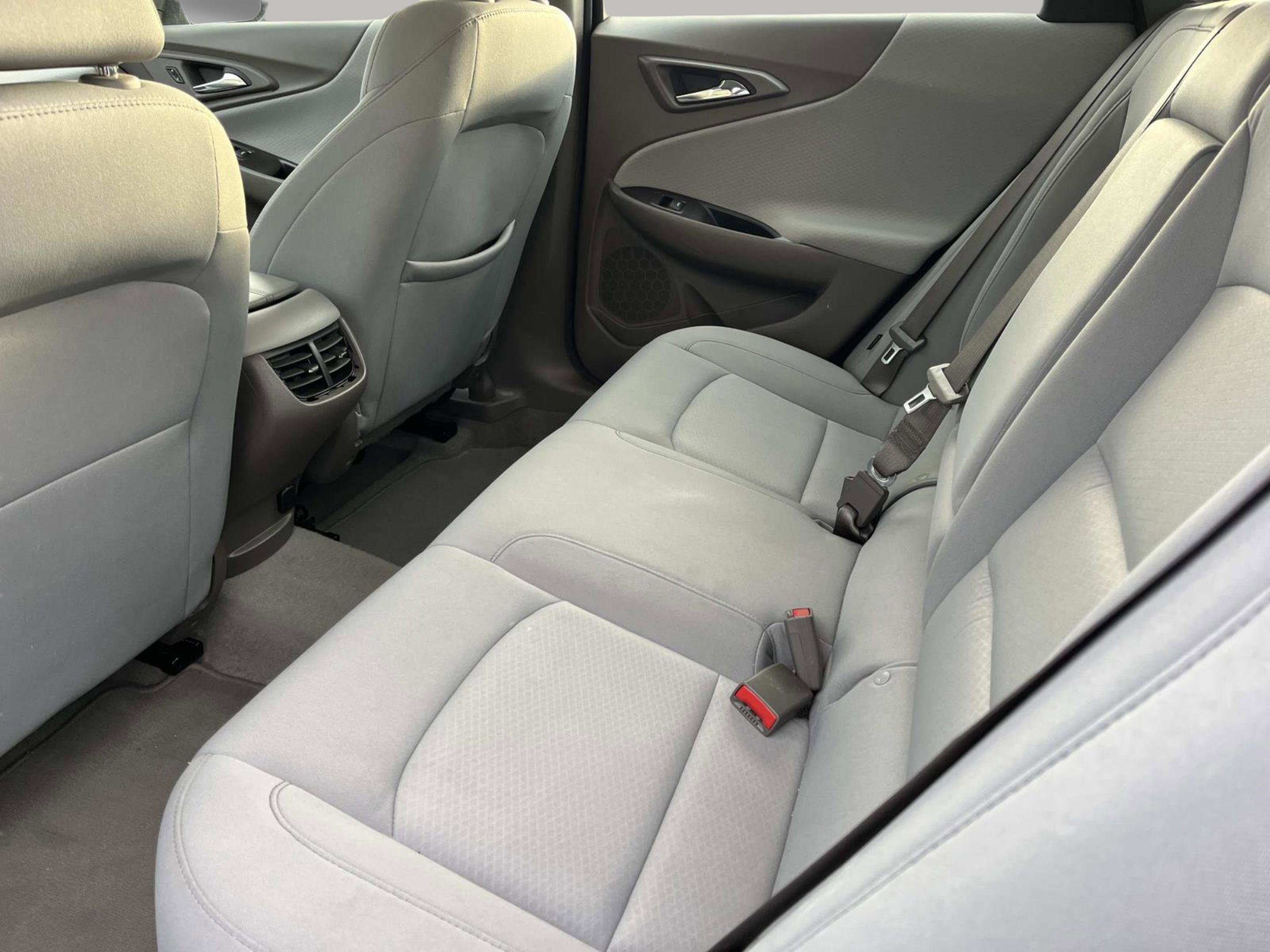 Used 2024 Chevrolet Malibu LT image 19