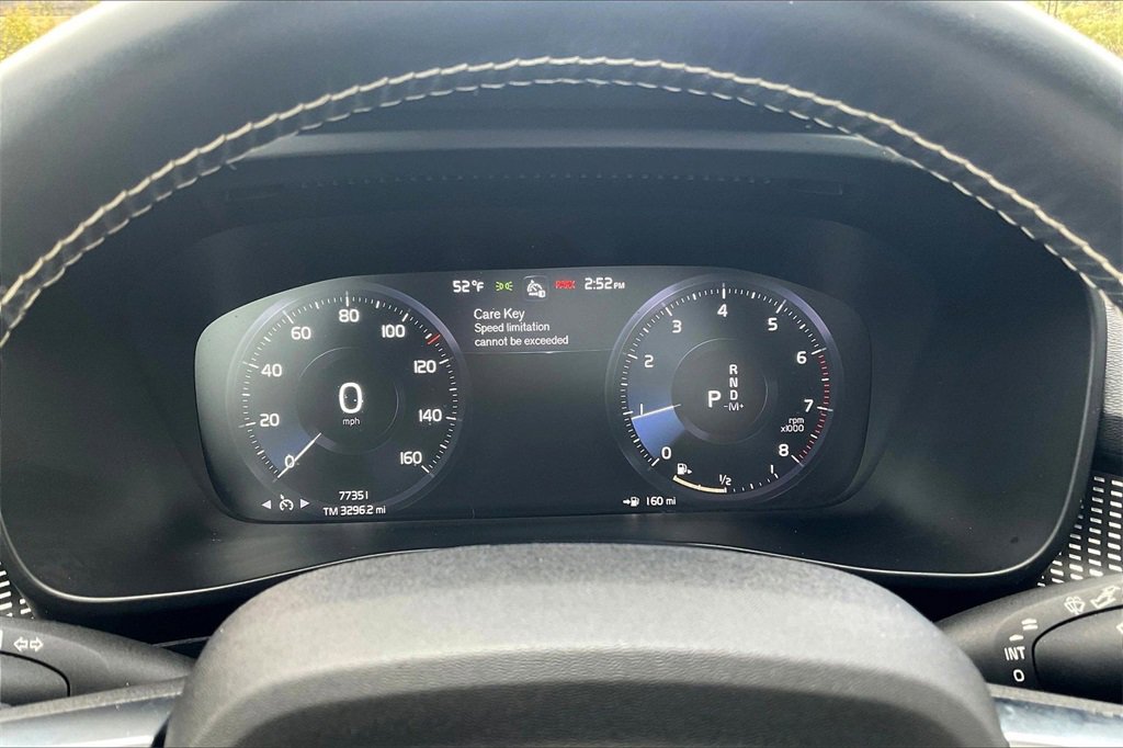 Used 2021 Volvo XC40 T5 R-Design w/ Climate Package image 20