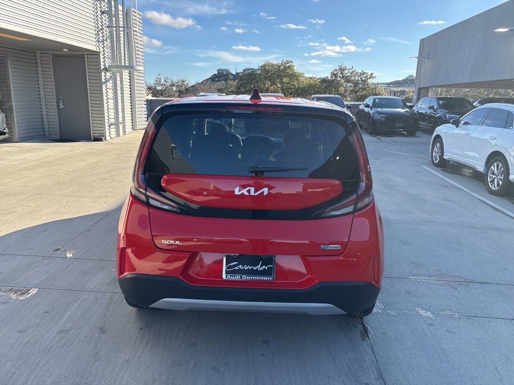 Used 2025 Kia Soul EX image 7