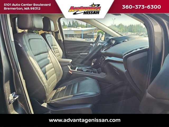 Used 2017 Ford Escape Titanium image 28