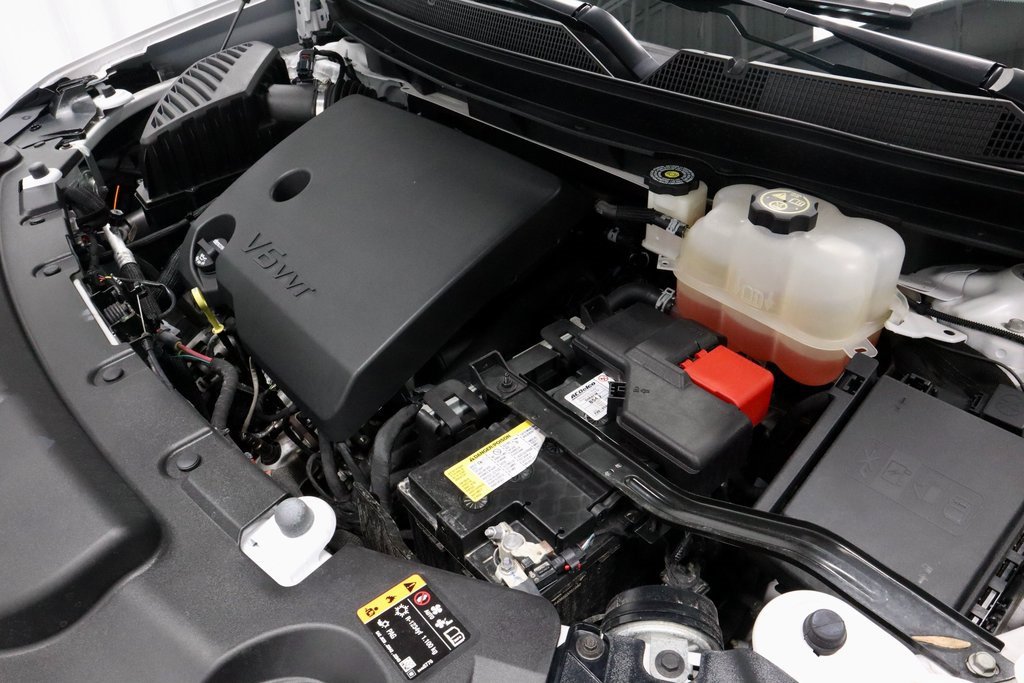 Used 2023 Chevrolet Traverse LT image 15