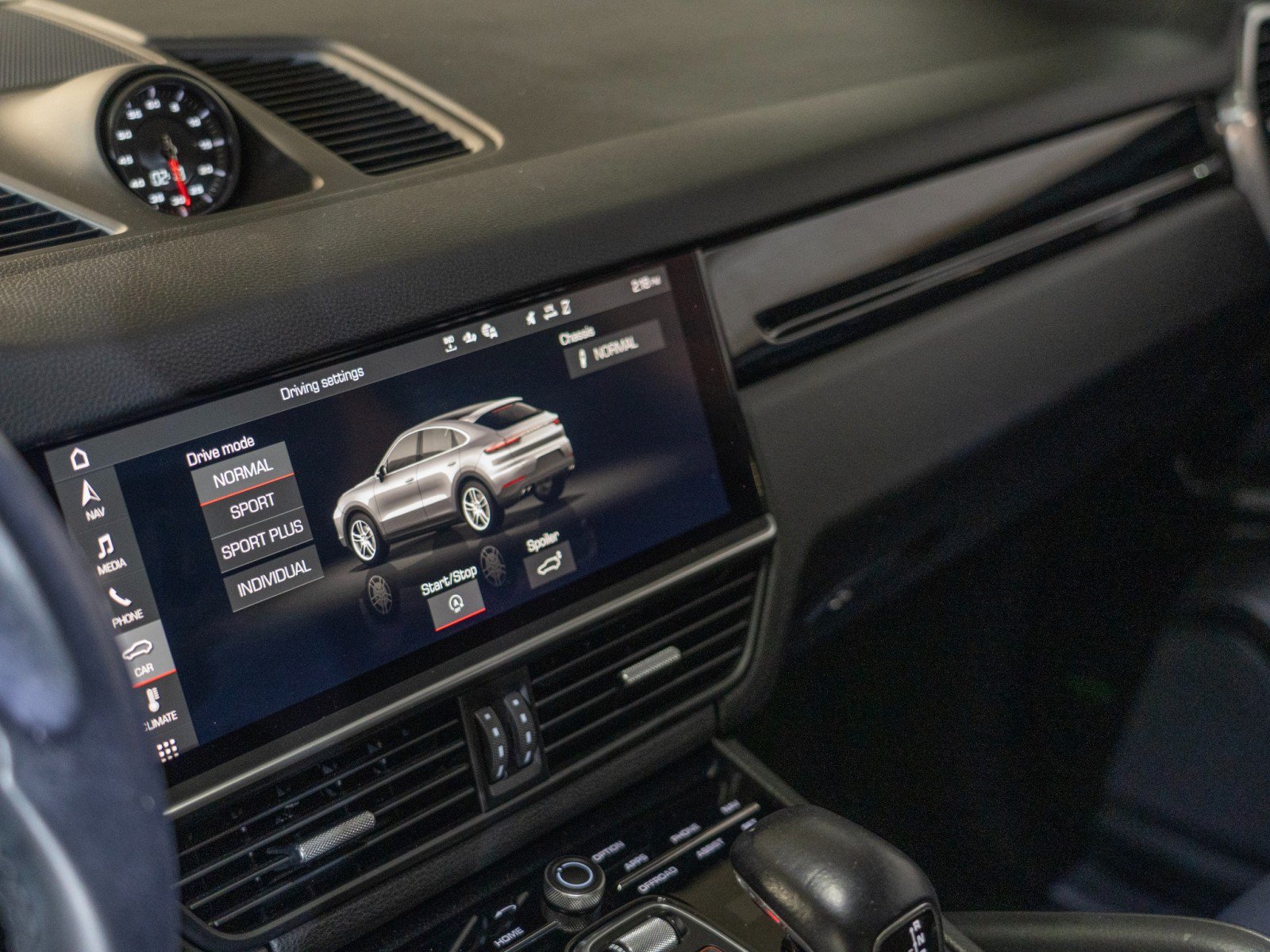 Certified 2021 Porsche Cayenne Coupe AWD/4WD image 20