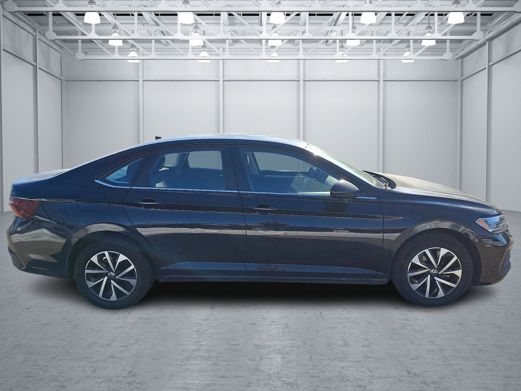 Used 2024 Volkswagen Jetta S image 6