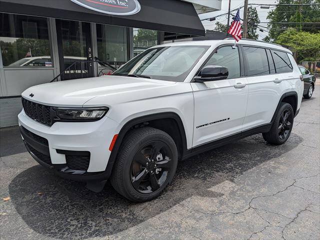 Used 2023 Jeep Grand Cherokee L Laredo
