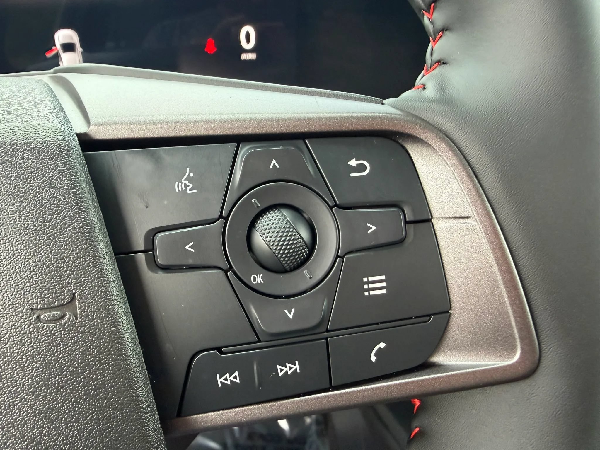 Used 2026 Nissan Sentra SR w/ Floor Mat Package FWD image 18